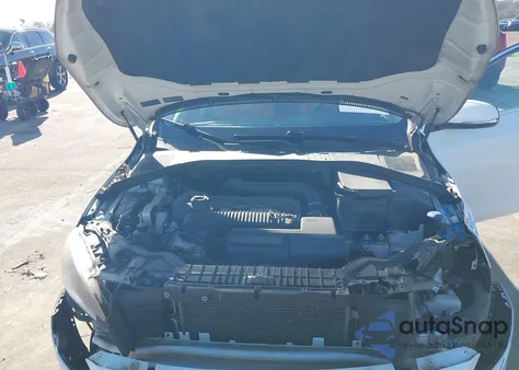 2014 Volvo S60 T5 Platinum из США, поврежденный, VIN YV1612FS1E1285735